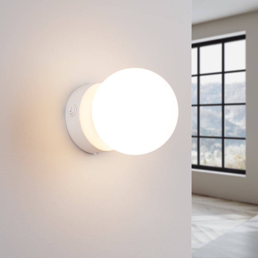 Nástenné svietidlo YOLI 1xG9/8W/230V biela