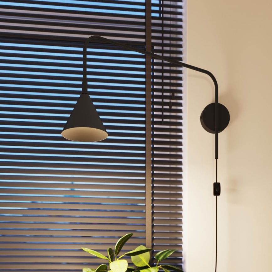 Nástenná lampa NOX 1xE14/10W/230V čierna