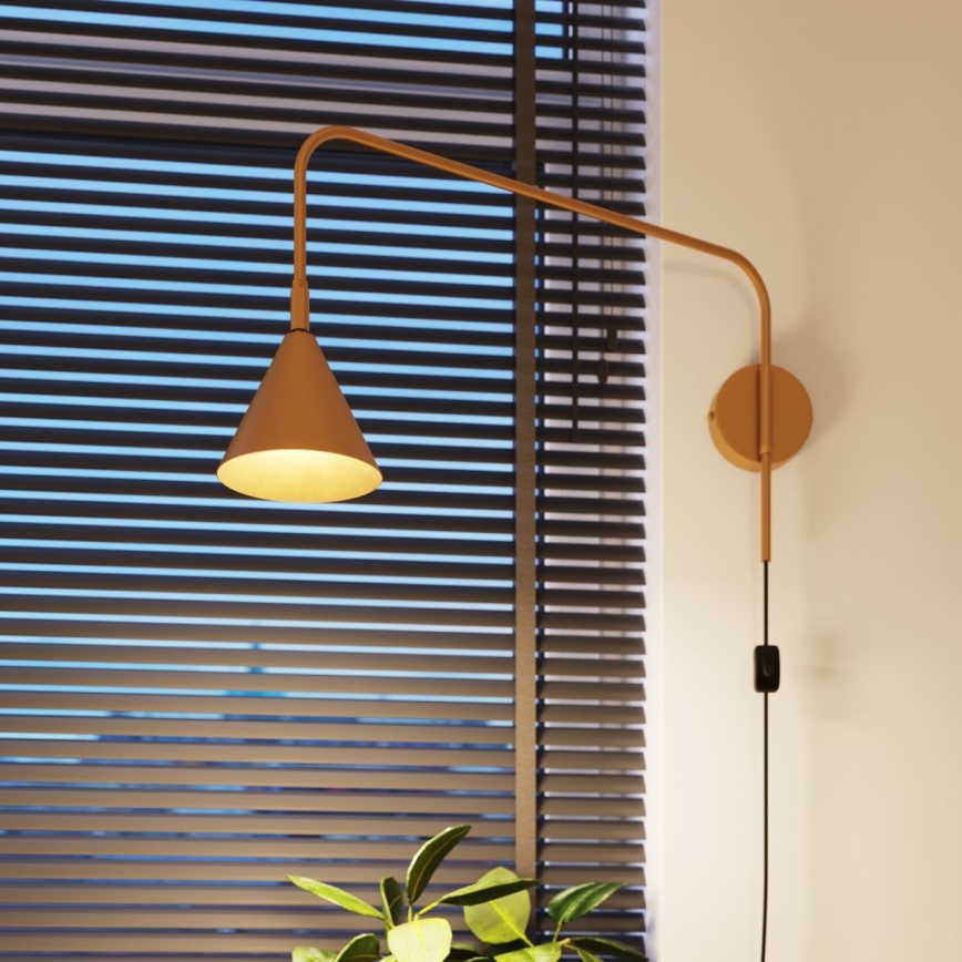 Nástenná lampa NOX 1xE14/10W/230V zlatá