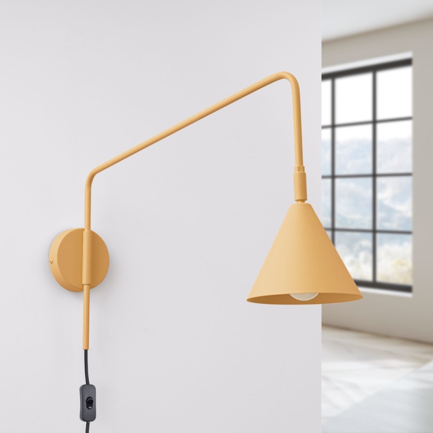 Nástenná lampa NOX 1xE14/10W/230V zlatá