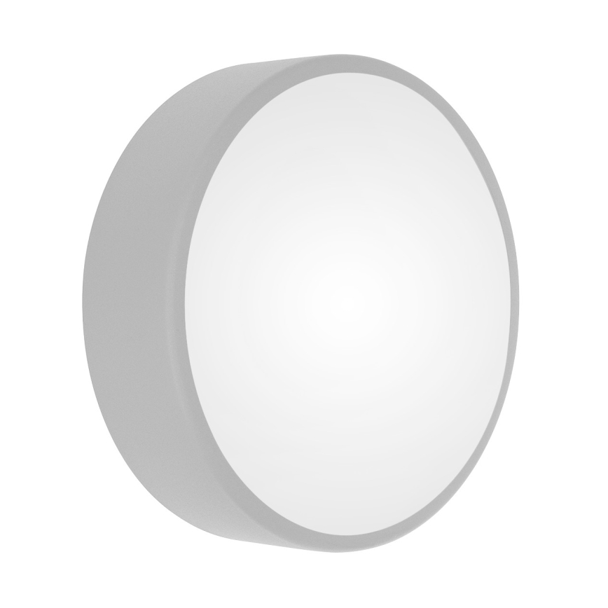 Svetlo s okrúhlym tienidlom svieti. Tienidlo je svetlosivé, vnútorná časť je biela. Je umiestnené na bielom pozadí.