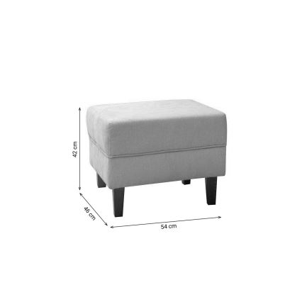 Štvorcový sivý taburet s tmavými drevenými nožičkami je zobrazený na bielom pozadí. Rozmery sú: výška 42 cm, šírka 54 cm, hĺbka 46 cm.