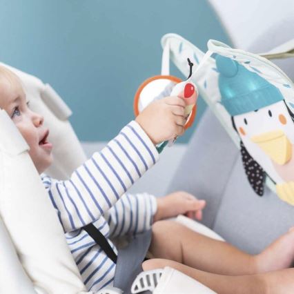 Taf Toys - Závesný hudobný pult do auta tučniak 3xAA