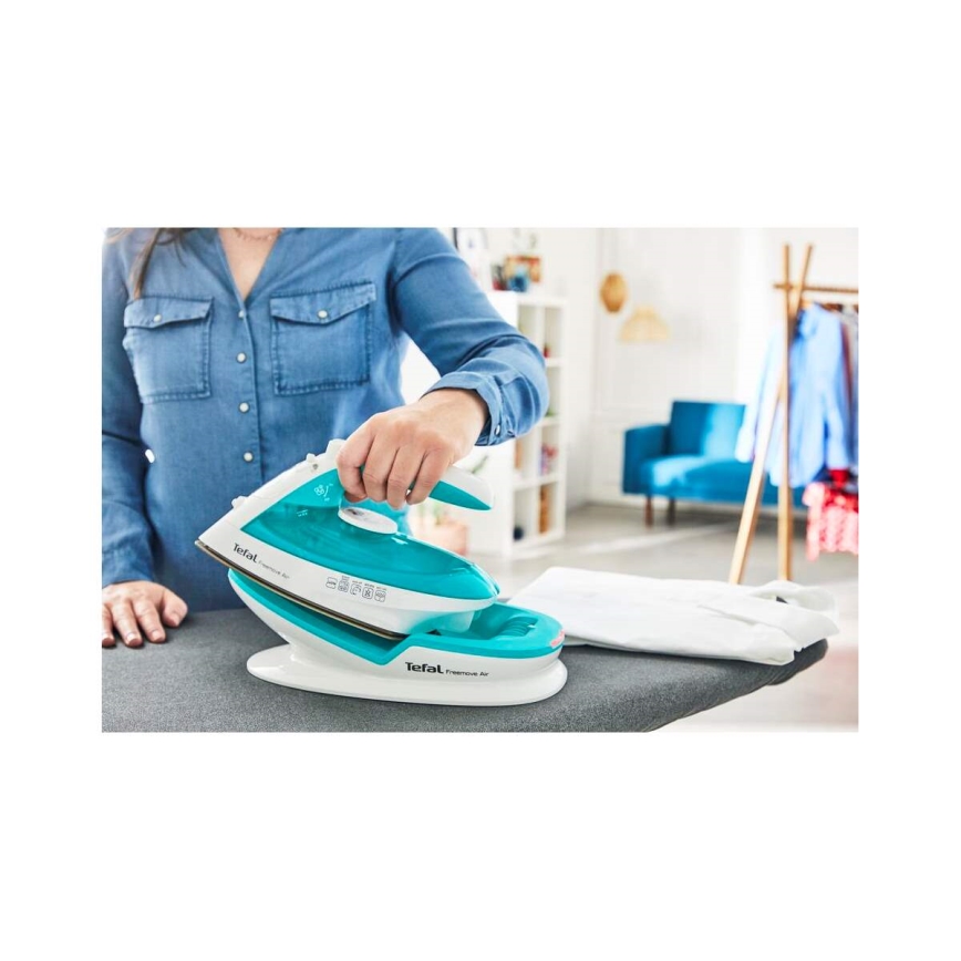 Tefal - Naparovacia žehlička FREEMOVE AIR 2400W/230V biela/tyrkysová