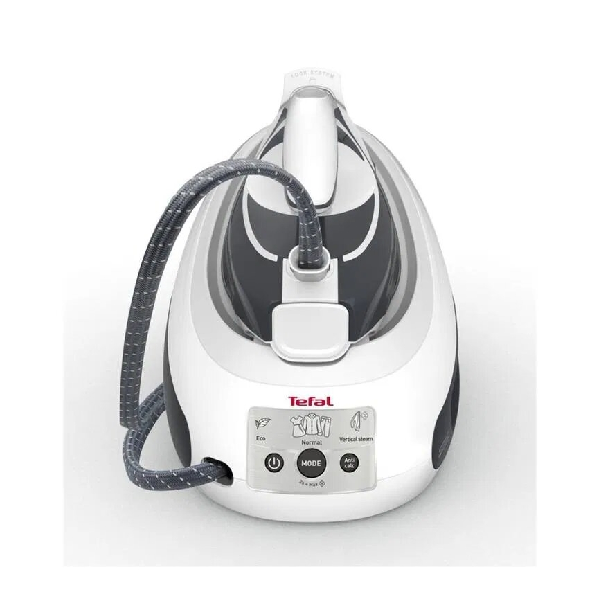 Parná žehlička Tefal je pripravená na žehlenie. Má tri režimy: Eco, Normal a Vertical steam, a funkciu Anti-calc. Je bielo-sivá s textilným káblom.