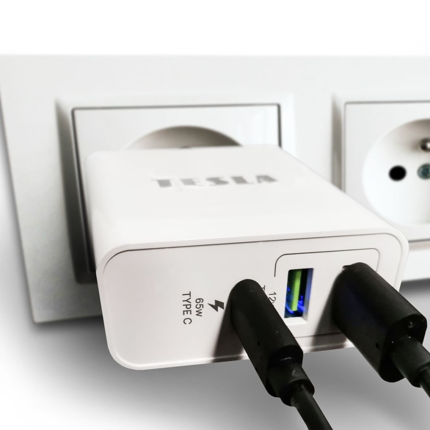 TESLA Electronics - Nabíjací adaptér USB-C 3v1 65W biela