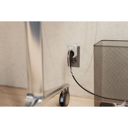 TESLA Smart - Inteligentná zásuvka 3680W/230V/16A Typ F/E 2xUSB-A + 1xUSB-C Wi-Fi