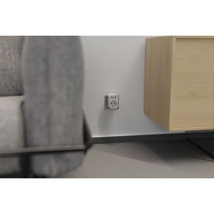 TESLA Smart - Inteligentná zásuvka 3680W/230V/16A Typ F/E 2xUSB-A + 1xUSB-C Wi-Fi