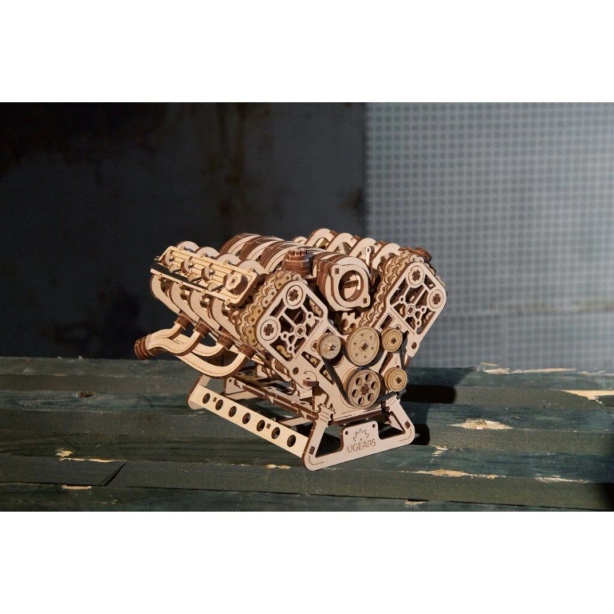 Ugears - 3D drevené mechanické puzzle Motor V8