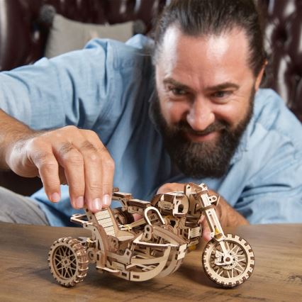 Ugears - 3D drevenené mechanické puzzle Motorka scrambler s vozíkom