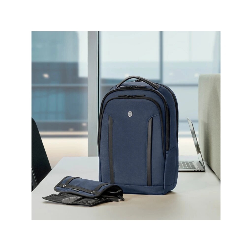 Victorinox - Batoh na notebook 15" Altmont Professional Compact 16 l tmavomodrá