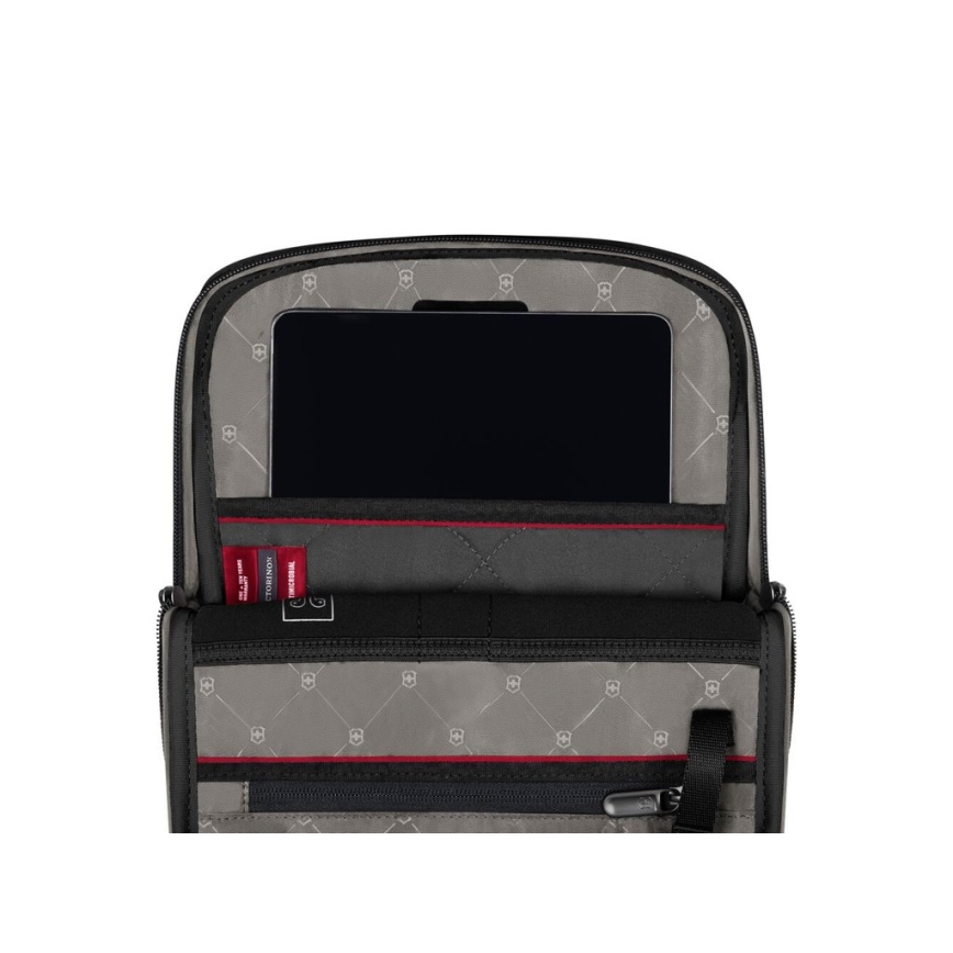 Victorinox - Ramenná taška Altmont Modern 6 l čierna