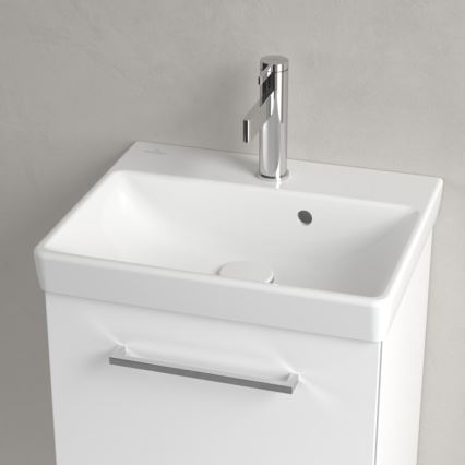 Villeroy & Boch 73584501 - Závesné umývadlo AVENTO 45x37 cm keramika/biela