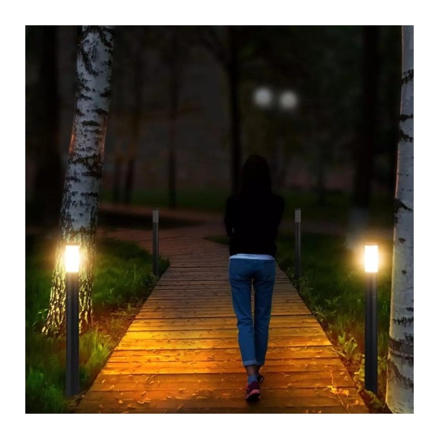 Vonkajšia lampa so senzorom 1xE27/60W/230V IP44 110cm čierna