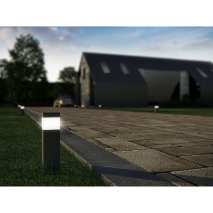 Vonkajšia senzorová lampa so zásuvkou GARD 1xE14/60W/230V IP44