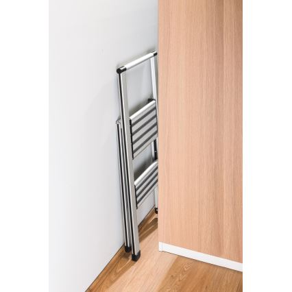WENKO 601011100 - Stupienkový rebrík ALU-DESIGN 44x101 cm strieborná/čierna