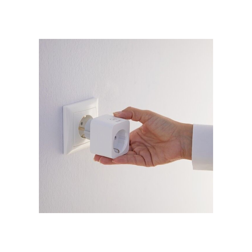 WiZ - Inteligentná zásuvka E 2300W + powermeter Wi-Fi
