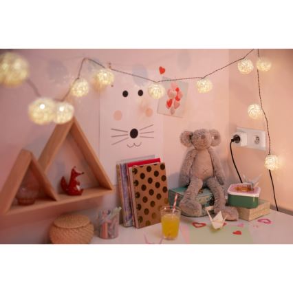 WiZ - Inteligentná zásuvka F 2300W + powermetr Wi-Fi SCHUKO