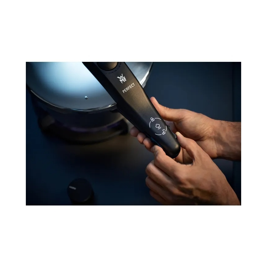 WMF - Sada tlakových hrncov 8,5 l + 4,5 l PERFECT z nerezovej ocele