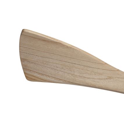 Drevená vareška s mierne zahnutou hranou leží na bielom pozadí. Je svetlohnedá, s viditeľnou štruktúrou dreva.
