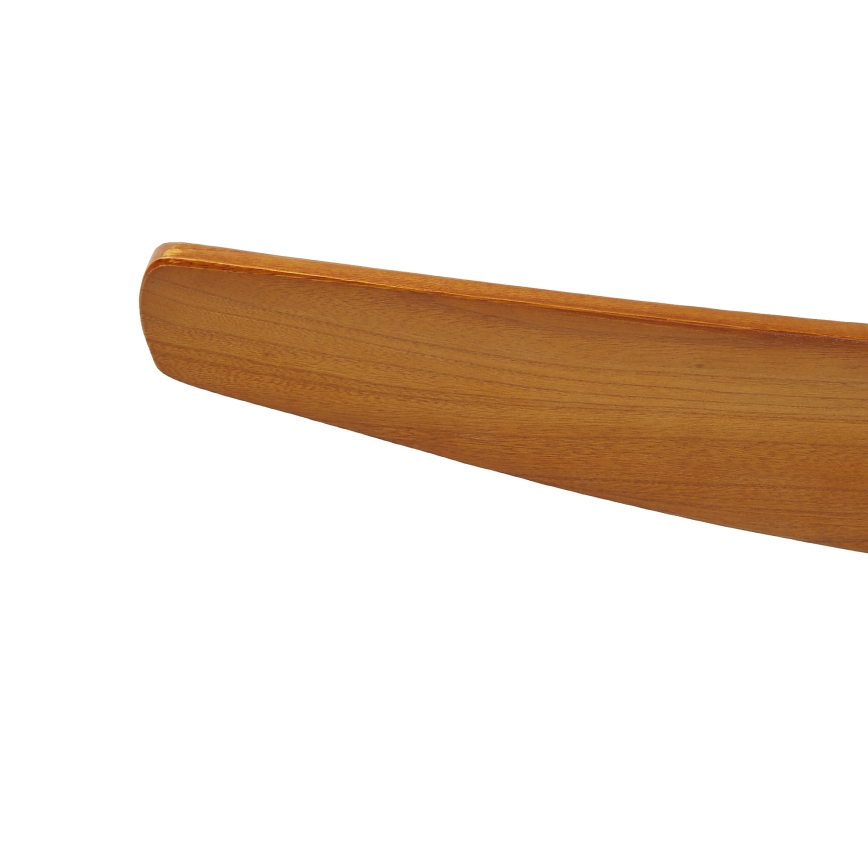 Drevený lopatkowy ventilátora je zobrazený na bielom pozadí. Lopatka je svetlohnedá, s viditeľnou štruktúrou dreva. Je mierne zakrivená.