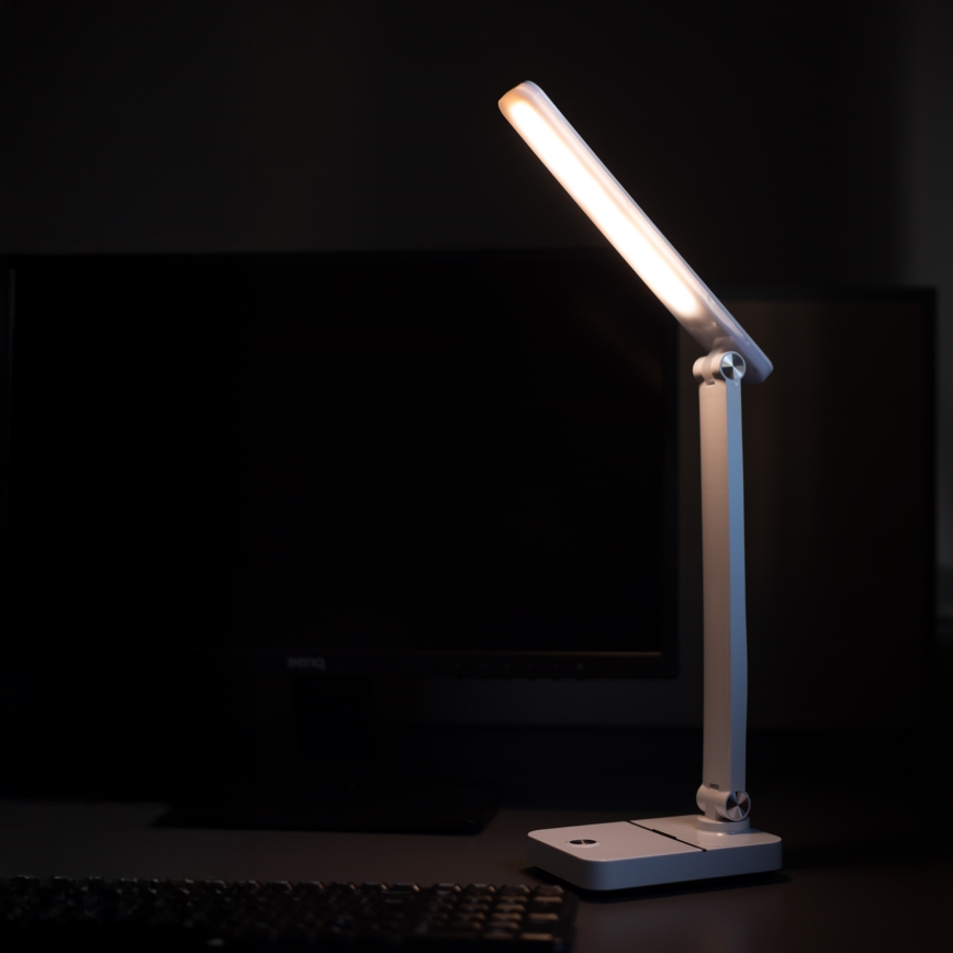 Zuma Line - LED Nabíjacia stolná lampa LED/8W/1200 mAh 3000/4500/6000K CRI 90 biela