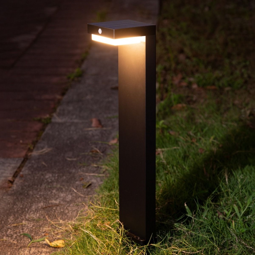 Zuma Line - LED Solárna lampa so senzorom pohybu a súmraku LED/4,5W/2000 mAh IP44 čierna